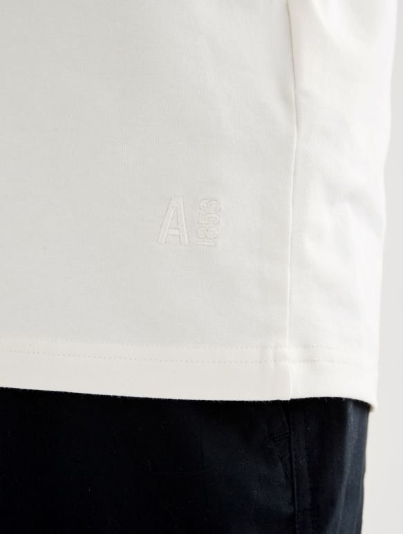 femmes lait Aigle t-shirt à épaules tombantes vêtements 2F486450